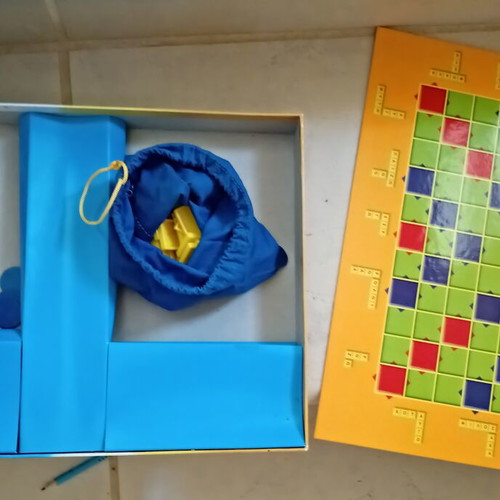 Scrabble Junior board game like new