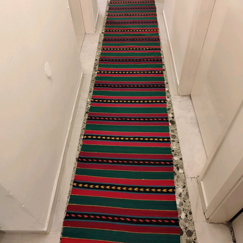 Handmade wool long runner like new 5.50x0.68
