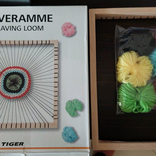 Square weaving loom like new
