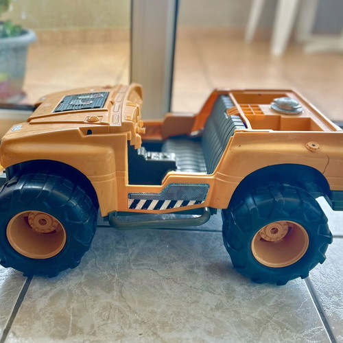 Action Man Amazon Tracker 4x4 toy vehicle by Hasbro