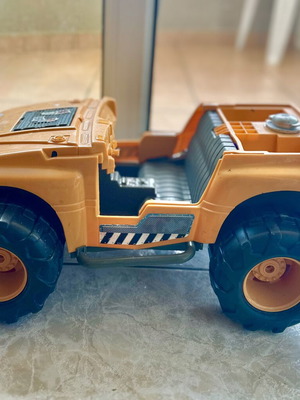 Όχημα Action Man Amazon Tracker 4x4 της Hasbro