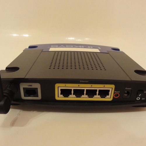 Linksys WAG54G used router in excellent condition