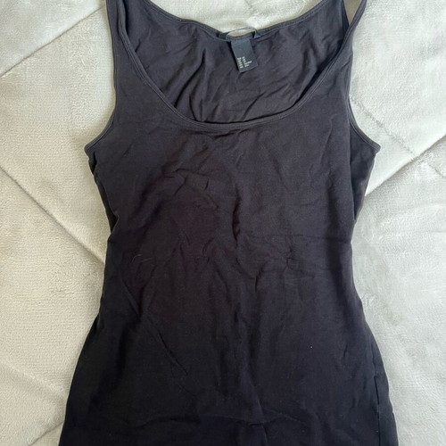 H&M black tank top like new, size XS