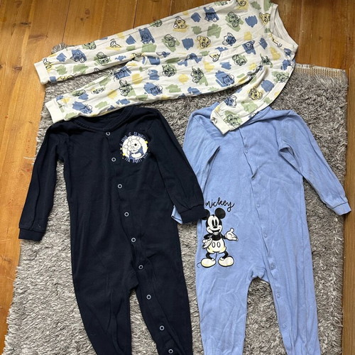 Disney baby sleepsuits size 12-18 months like new, set of 3