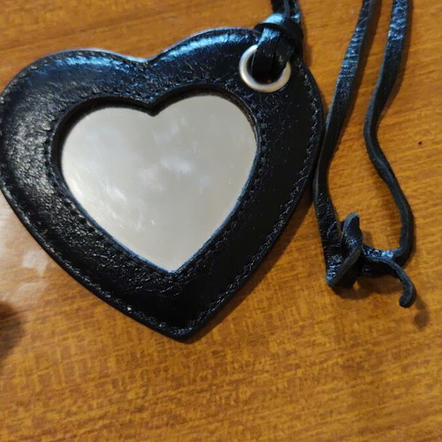 Balenciaga heart-shaped mirror like new, genuine