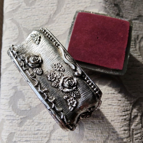 Jewelry box silver stainless steel like new with embossed designs
