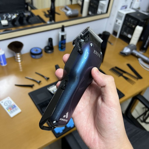 Andis Envy Galaxy hair clipper like new