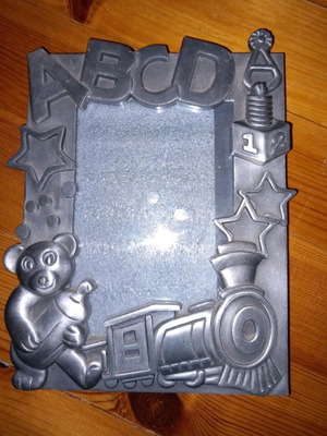Children's metal photo frame like new