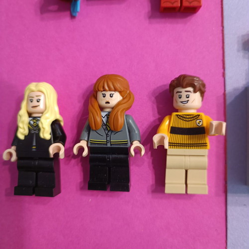 Lego Minifigure and Accessories Lot like new with Ninjago, Star Wars, Harry Potter, Marvel, City