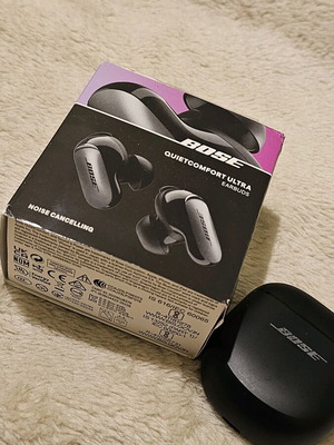 Bose QuietComfort Ultra Earbuds like new