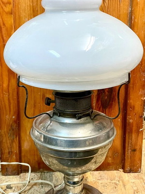 Vintage lamp like new