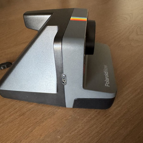 Polaroid Now Instant Camera Black like new