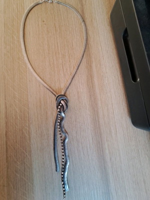 Long necklace used