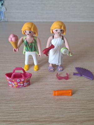 Playmobil collectible set Summer Holidays like new