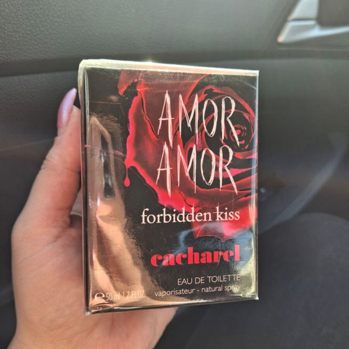 Amor Amor Forbidden Kiss Cacharel EDT 50ml New Rare Edition
