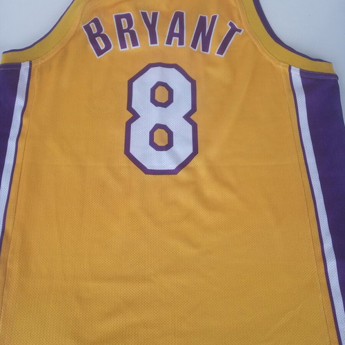 Champion NBA Lakers Kobe Bryant Jersey number 8 like new