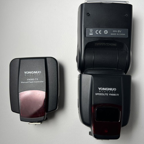 Yongnuo YN560 IV Flash with YN560-TX Trigger used for Canon