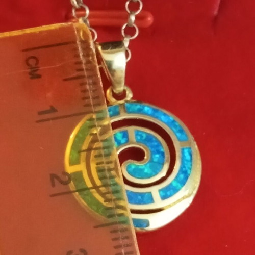 Silver 925 gold plated necklace with synthetic opal, like new