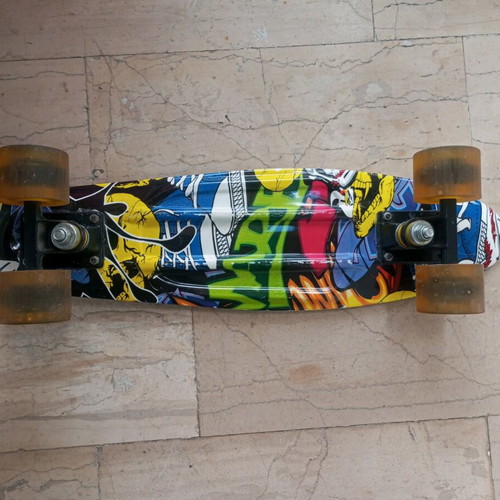 Penny Board skateboard like new with crazy graphics