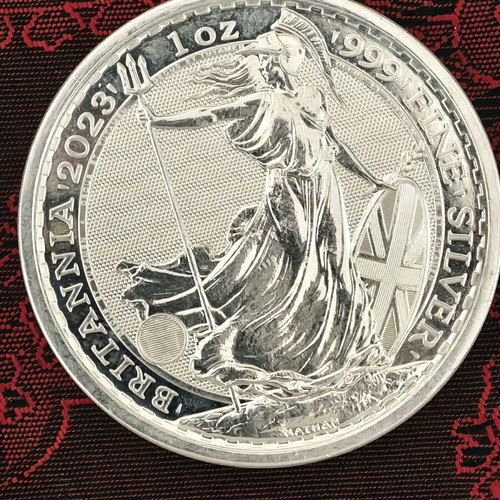 Silver coin 1 oz .999 used, random year