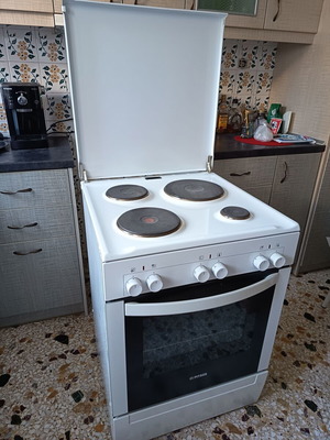 Pitsos Electric Cooker Non-Built-In with Enamel Hobs PHCB 113020/01 Like New