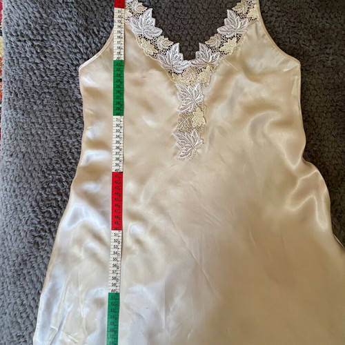Lise Charmel Paris σατέν slip dress με κεντητή δαντέλα champagne σαν καινούργιο