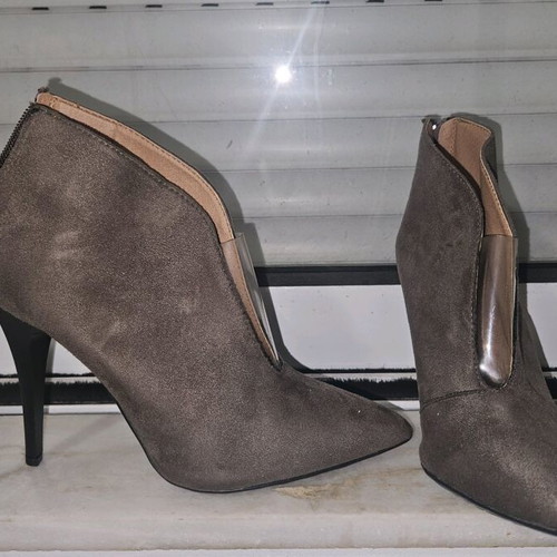 Ankle boots high stiletto size 37 new, grey
