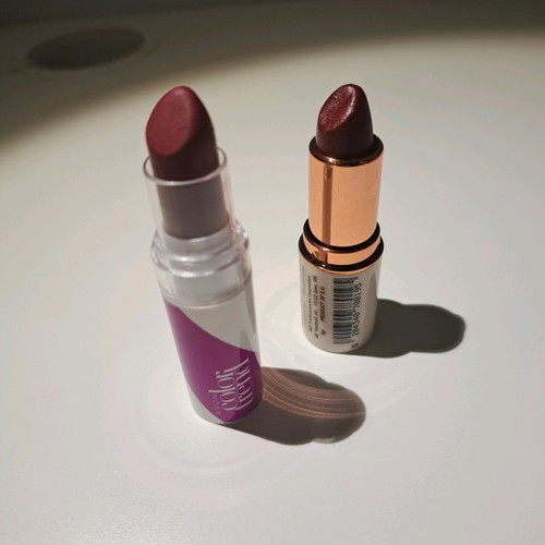 MD Professionnel and AVON lipsticks new, pack