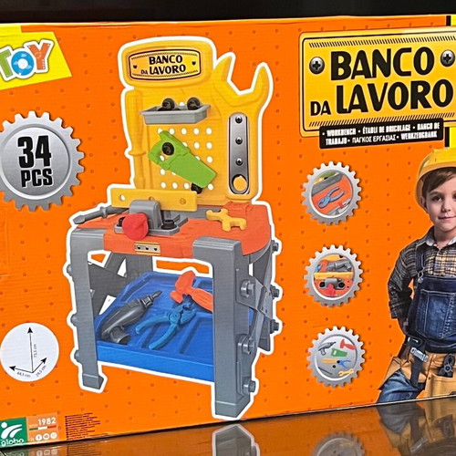 Comfuzio children's workbench like new