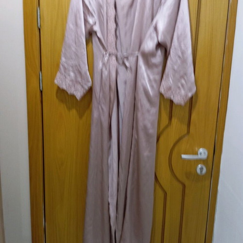 Lady Avenew pure silk robe used, pink, missing belt