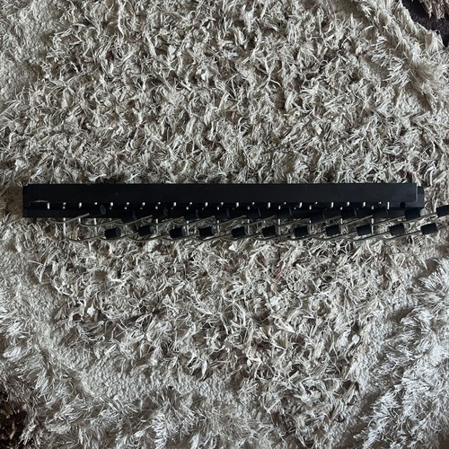 Clothes Hanger with Openable Clips new