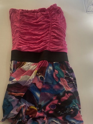 One-piece colorful Ths Fashion like new