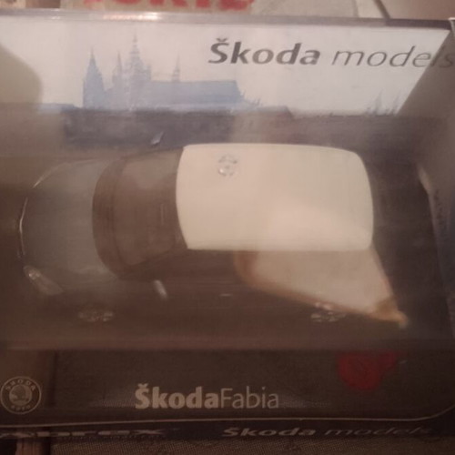 Skoda model 1:43 new in original box