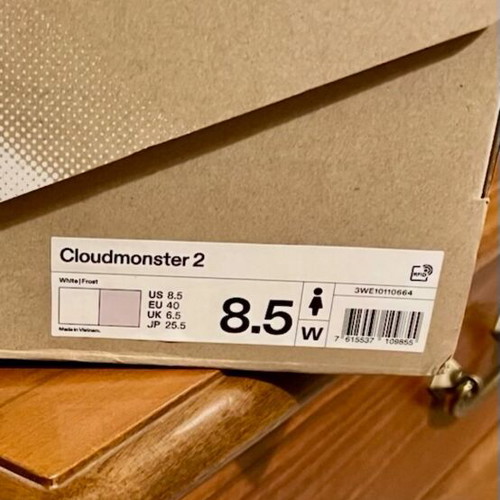 On Cloud Monster 2 women's running shoes size 40 new, white