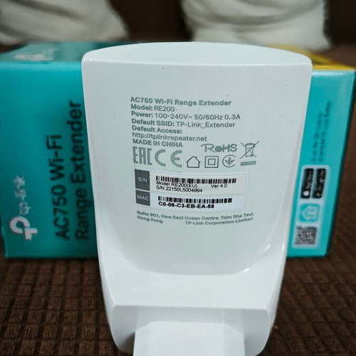 TP-Link RE200 AC750 Wi-Fi Range Extender like new, dual band