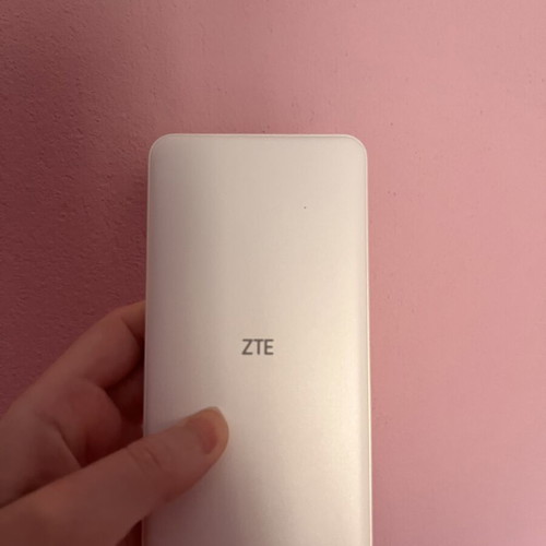 ZTE U30 Air 5G WiFi pocket router