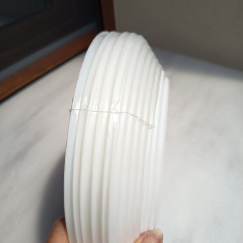 Set of 6 deep white opaline plates new