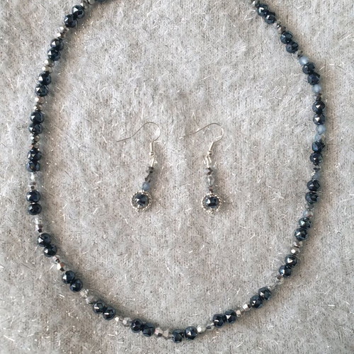 Handmade crystal beaded elegant jewelry set new, black and silver
