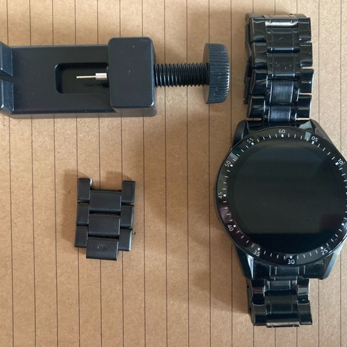 Smartwatch with metal strap like new