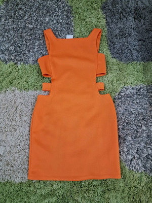 Рокля Miss Selfridge оранжева midi с изрязани страни, нова, размер M