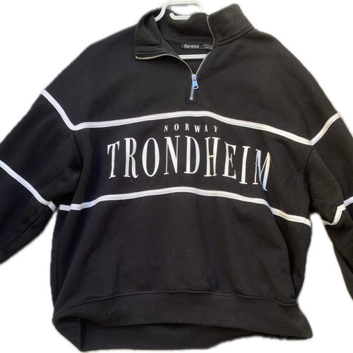 Bershka sweater size S black