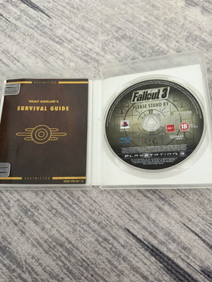 Fallout 3 PS3 game like new, complete