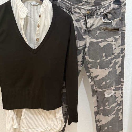 Zara military pants like new with gift shirt and thin sweater