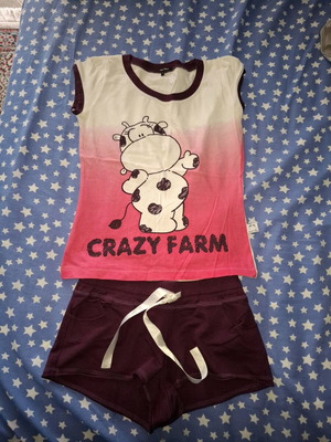 Crazy Farm pajamas like new, size S