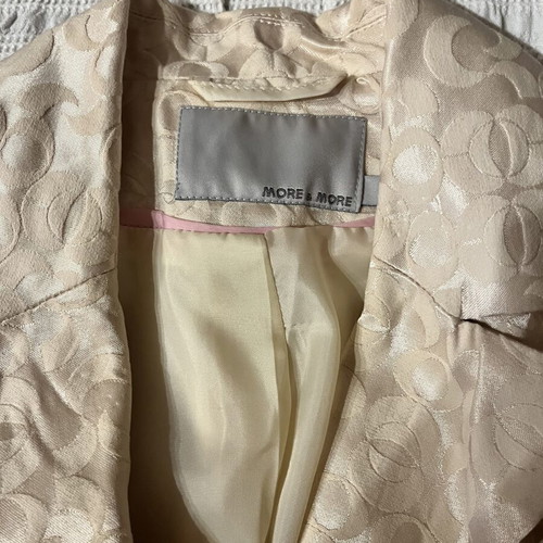 More trench coat, beige and gold