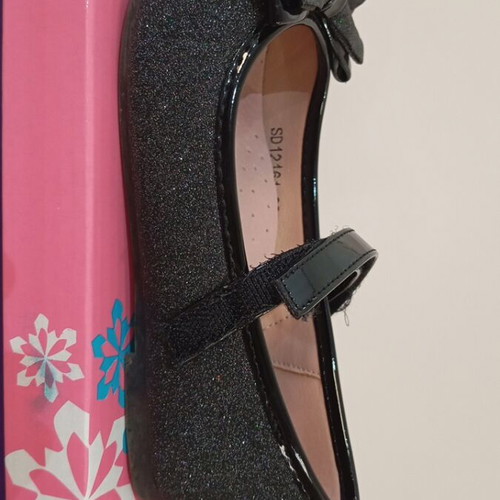 Smart Kids black ballerina shoes size 32 with rhinestones