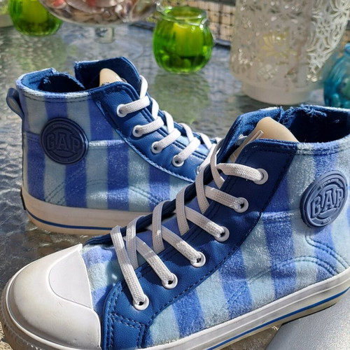 GAP sneakers size 32 like new, white and blue boys' shoes