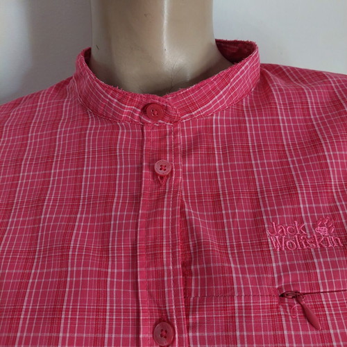 Jack Wolfskin women's short-sleeve checked shirt large, like new, fuchsia