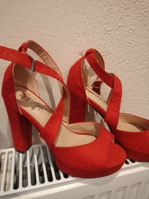 Red Suede Platform Sandals new, size 37