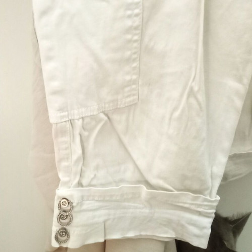 Capri cargo pants size L, like new, white cotton blend